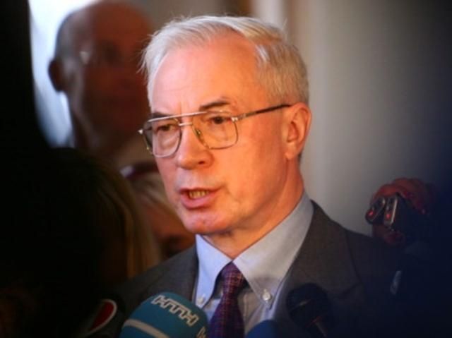 Азаров каже, що Україні не потрібні гроші МВФ Азаров каже, що Україні не потрібні гроші МВФ