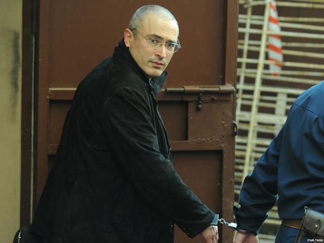 У Путіна кажуть, що Ходорковский вільний повернутися в Росію