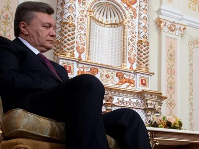 Кризис превратил Януковича в хромую утку, - The Economist