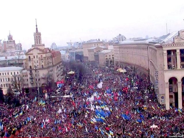 Хрещатик хочуть позбавити транспорту Хрещатик хочуть позбавити транспорту