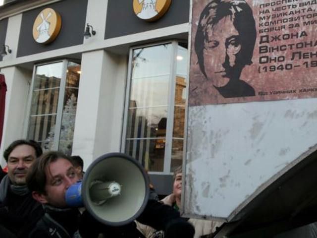 Добкін назвав Жадана й Андруховича веселими клоунами Добкін назвав Жадана й Андруховича веселими клоунами