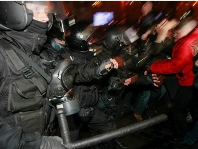 События 23 декабря: Янукович подписал закон об освобождении активистов Евромайдана События 23 декабря: Янукович подписал закон об освобождении активистов Евромайдана