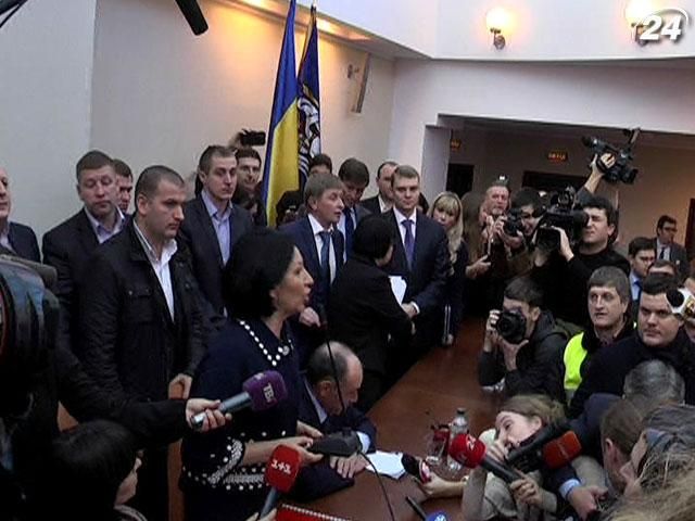 Підсумок дня: Київрада не провела виїзну сесію - засідання відкрили і закрили