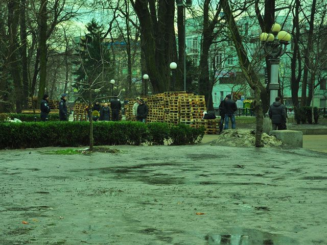 Последние с Антимайдана (Фото) Последние с Антимайдана (Фото)