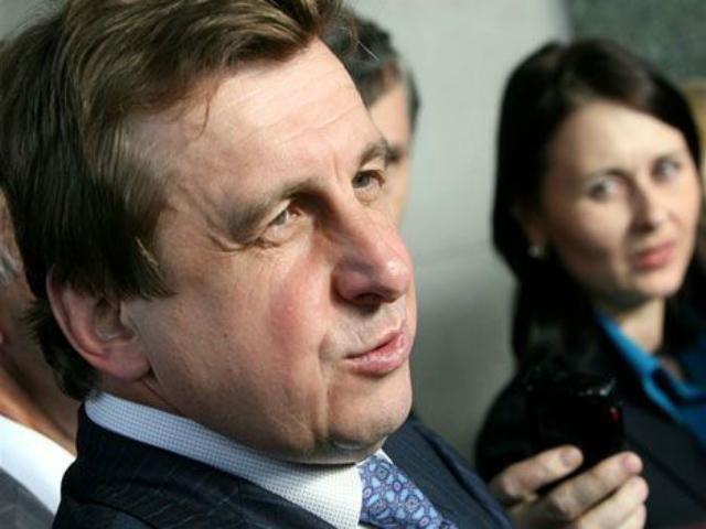 Козак будет дежурить в Кабмине на Новый год, а Кожара - на Рождество Козак будет дежурить в Кабмине на Новый год, а Кожара - на Рождество