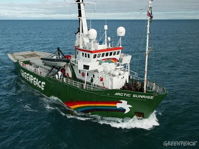 В России амнистировали всех активистов Greenpeace В России амнистировали всех активистов Greenpeace