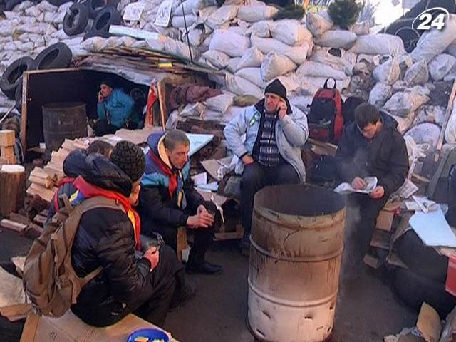 В ГАИ уверяют, что не блокируют подвоз еды и дров на Майдан В ГАИ уверяют, что не блокируют подвоз еды и дров на Майдан