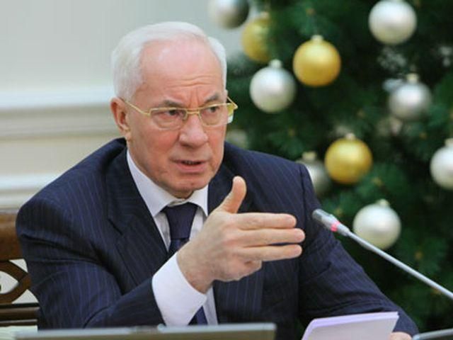 Не буде цього, — Азаров каже, що російський кредит не має дострокових погашень