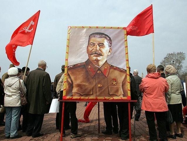 В Грузии будут штрафовать за установление памятников Сталину В Грузии будут штрафовать за установление памятников Сталину