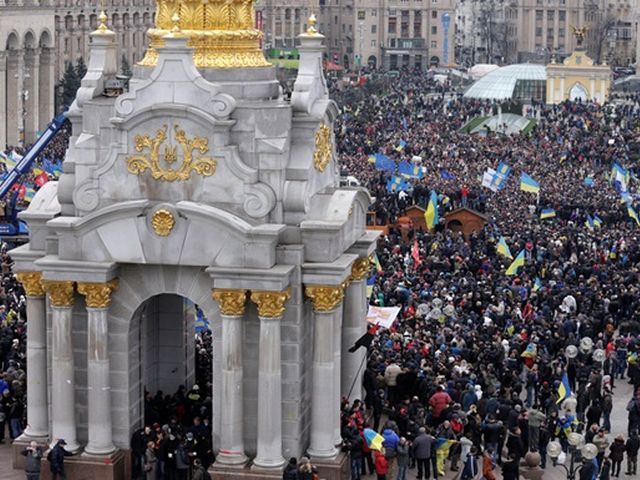 Первые задачи в манифесте Майдана: отставить правительство и ликвидировать "Беркут"