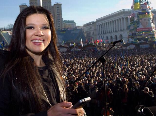 Руслана закликає провести Новорічну ніч на Майдані (Відео) Руслана закликає провести Новорічну ніч на Майдані (Відео)