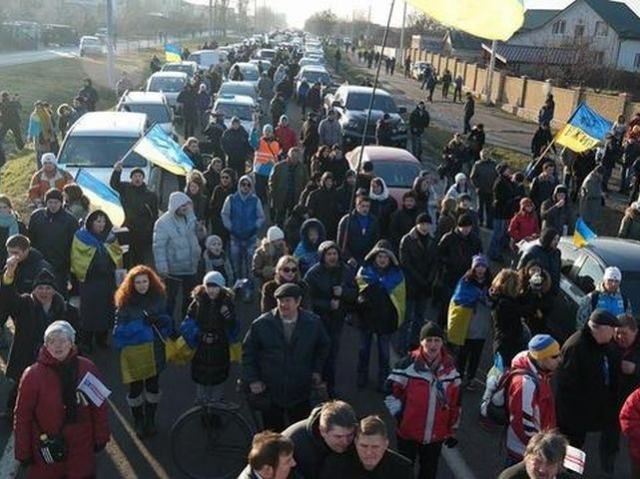 Автомайдан вирушає з пікетами до Азарова, Рибака і Медведчука 