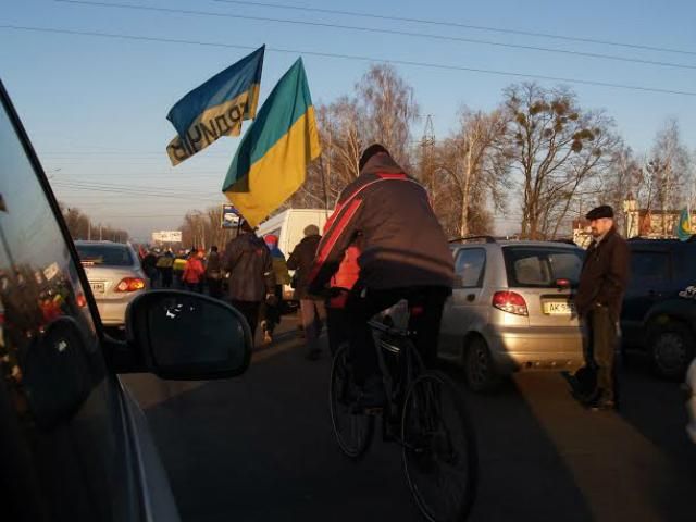 Автомайдан завітав до Межигір'я: як це було (Фото)