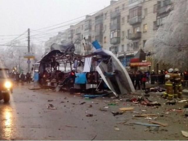 В Волгограде взорвался троллейбус, 10 человек погибли