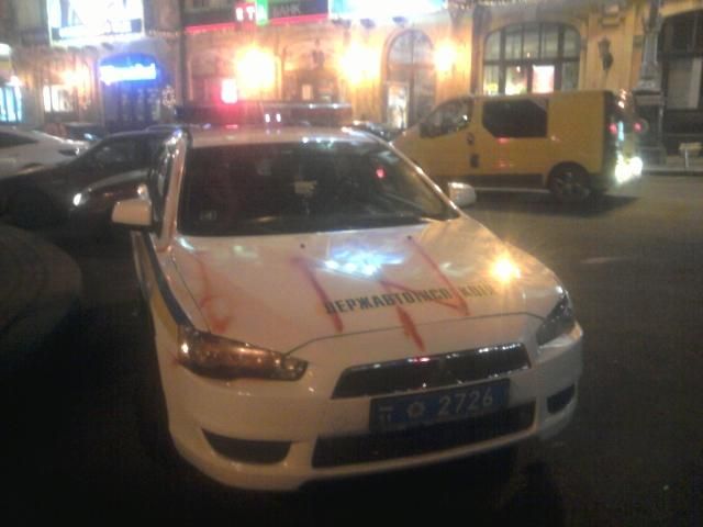 ГАИшники Киева жалуются, что на них нападают евромайдановцы (Фото) ГАИшники Киева жалуются, что на них нападают евромайдановцы (Фото)