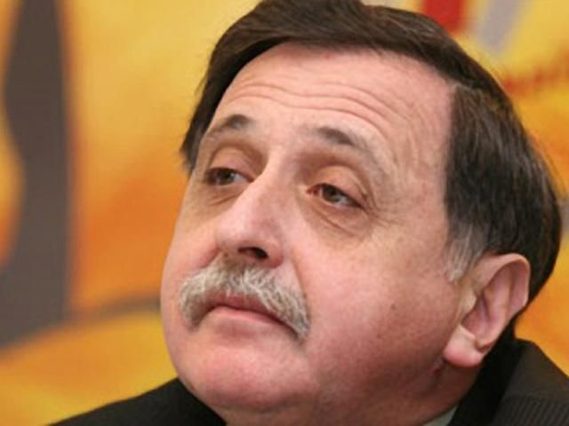 В Україні легко реалізується одноосібна авторитарна влада, - експерт В Україні легко реалізується одноосібна авторитарна влада, - експерт