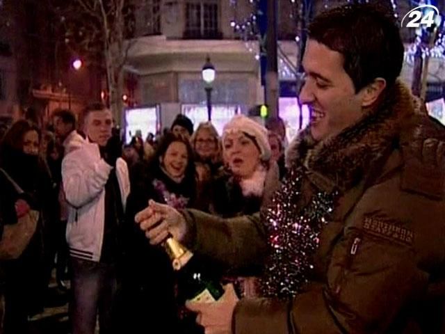 В некоторых странах мира уже встретили Новый год В некоторых странах мира уже встретили Новый год