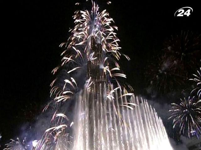 Мир встретил новый 2014 парадом невероятных фейерверков Мир встретил новый 2014 парадом невероятных фейерверков