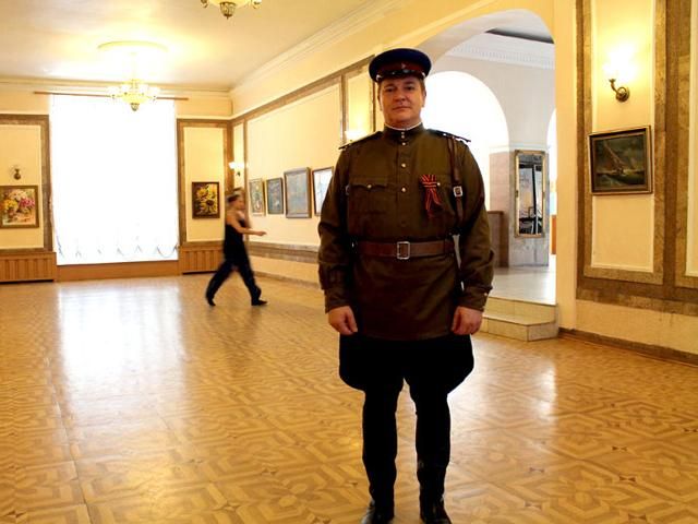 На Евромайдани начинают доминировать пещерный национализм и элементы нацизма, - Колесниченко