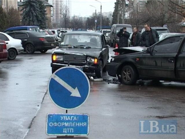 У Києві ДАІшники спровокували аварію, — очевидці (Фото)