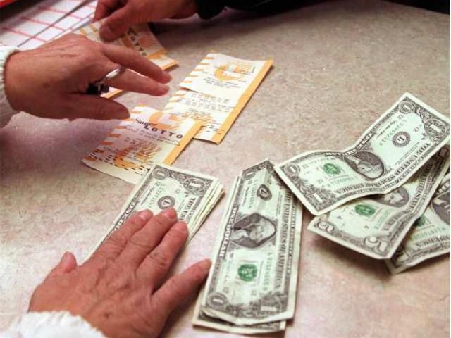 В Бельгии мужчина выиграл 13 млн евро в новогоднюю лотерею В Бельгии мужчина выиграл 13 млн евро в новогоднюю лотерею