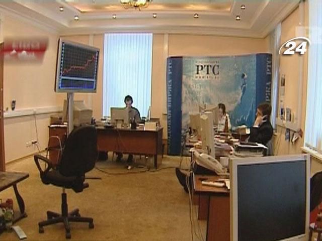 Компании-брокеры привлекают клиентов через посредников Компании-брокеры привлекают клиентов через посредников