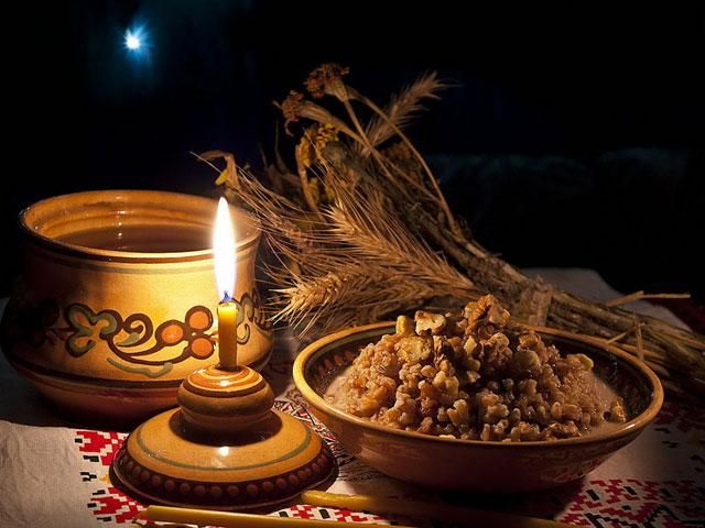 Українці сьогодні відзначають Святий Вечір Українці сьогодні відзначають Святий Вечір