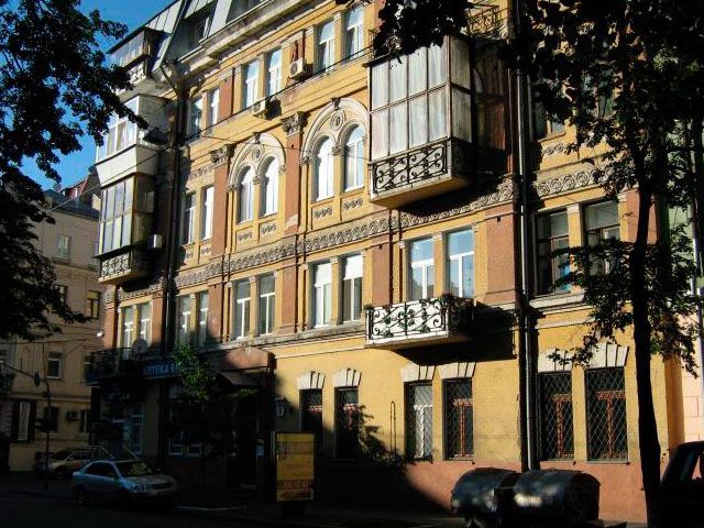 Автомайдан помилився адресою Табачника: пікетували квартиру киянки Автомайдан помилився адресою Табачника: пікетували квартиру киянки