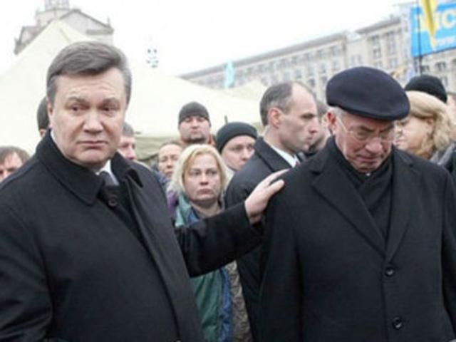 К лету Азарова отправят в отставку, Янукович останется, - политолог