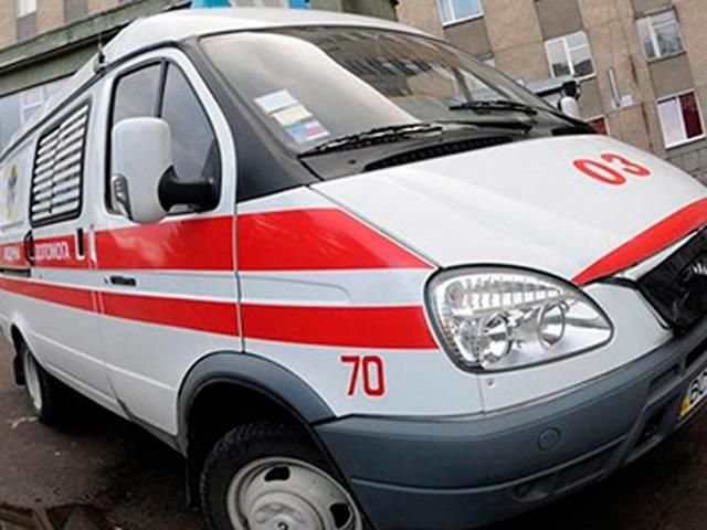 Одного з побитих активістів під Банковою госпіталізували