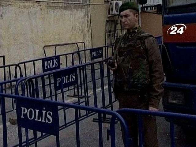 В Анкарі відсторонили від виконання обов'язків 350 поліцейських