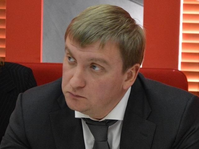 Заощаджені на інвалідах кошти Кабмін "підкине" силовикам, — нардеп Петренко Заощаджені на інвалідах кошти Кабмін "підкине" силовикам, — нардеп Петренко