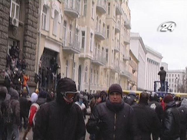 Сегодня состоится суд над последним задержанным на Банковой Сегодня состоится суд над последним задержанным на Банковой