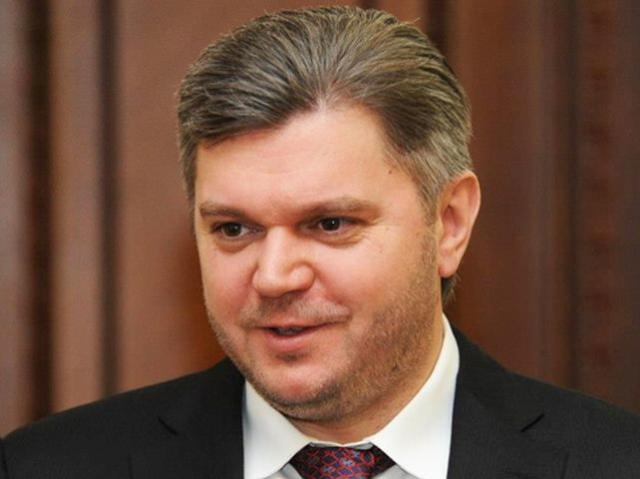 "Нафтогаз" і "Газпром" підписали нову ціну на газ для України "Нафтогаз" і "Газпром" підписали нову ціну на газ для України