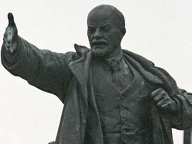 Памятник Ленину на Винниччине остался без головы