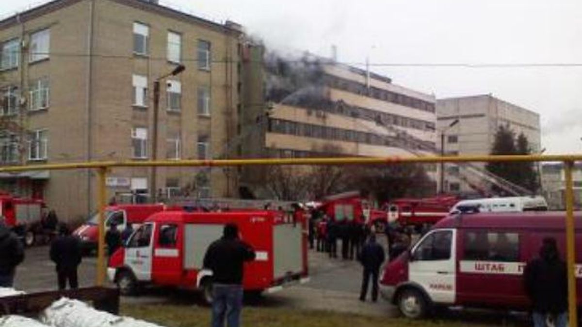 Версию теракта исключили как причину пожара в Харькове Версию теракта исключили как причину пожара в Харькове