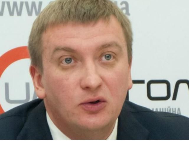 Нардепи поговорили з керівником департаменту ДАІ про Автомайдан Нардепи поговорили з керівником департаменту ДАІ про Автомайдан