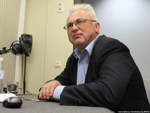 В Киеве обокрали авто бывшего депутата В Киеве обокрали авто бывшего депутата