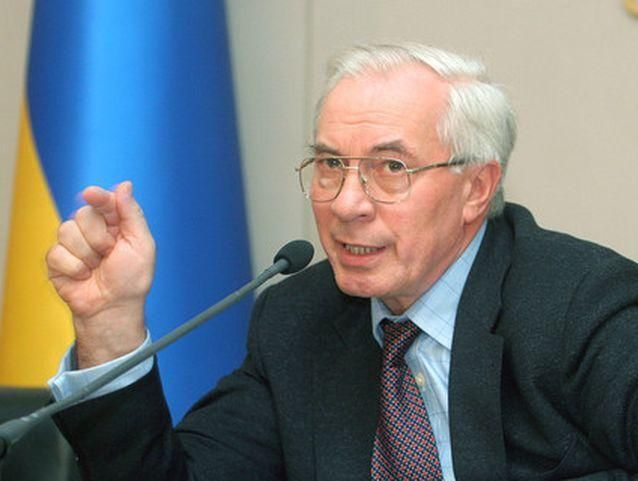 В українців є хороший імунітет від екстремізму та вандалізму, – Азаров В українців є хороший імунітет від екстремізму та вандалізму, – Азаров