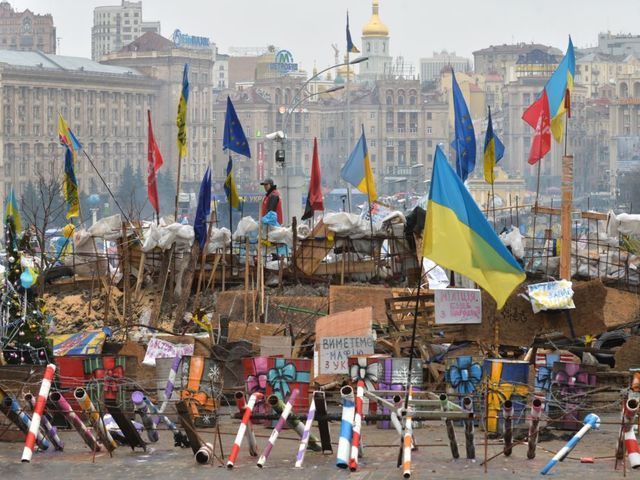 Майдан имеет шансы простоять до 2015 года, - политолог Майдан имеет шансы простоять до 2015 года, - политолог