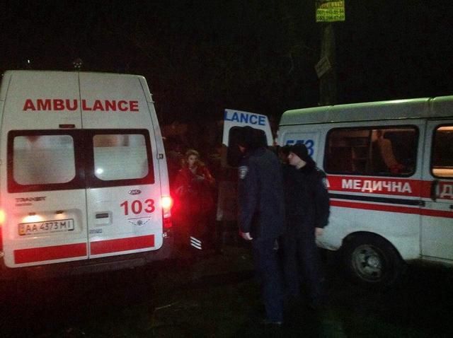 "Беркут" кидався на людей з криками "Вас майданутих усіх вбивати треба", - активісти "Беркут" кидався на людей з криками "Вас майданутих усіх вбивати треба", - активісти