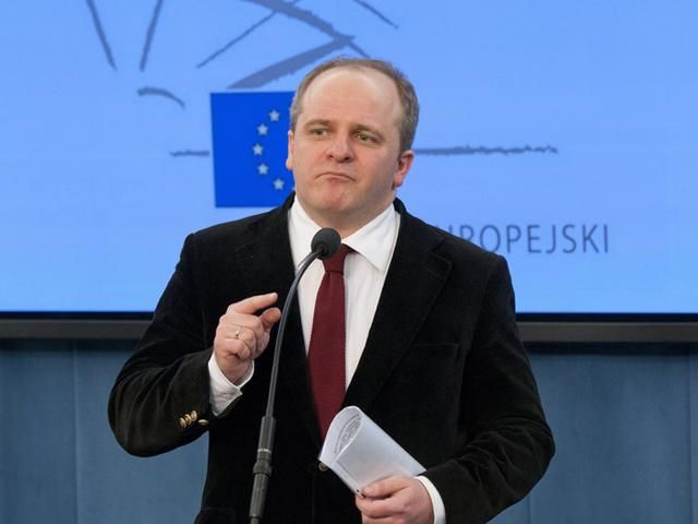 Сложно понять, в каком направлении движется Украина, - евродепутат Сложно понять, в каком направлении движется Украина, - евродепутат