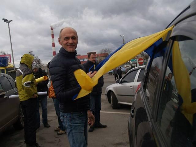 Автоколони зі Львова вже у Харкові (Фото) Автоколони зі Львова вже у Харкові (Фото)