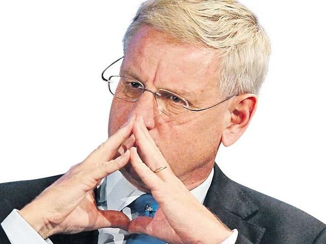 Глава МИД Швеции обеспокоен ночным избиением активистов "Беркутом" Глава МИД Швеции обеспокоен ночным избиением активистов "Беркутом"