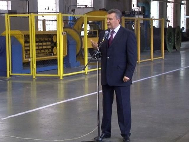 Украинская власть использует политический театр, чтобы успокоить ЕС, - американский политолог Украинская власть использует политический театр, чтобы успокоить ЕС, - американский политолог