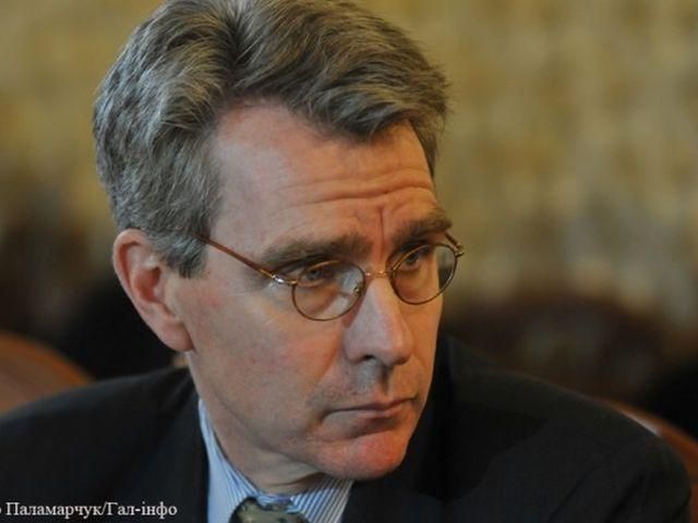 Посол США назвал Луценко героем Евромайдана Посол США назвал Луценко героем Евромайдана