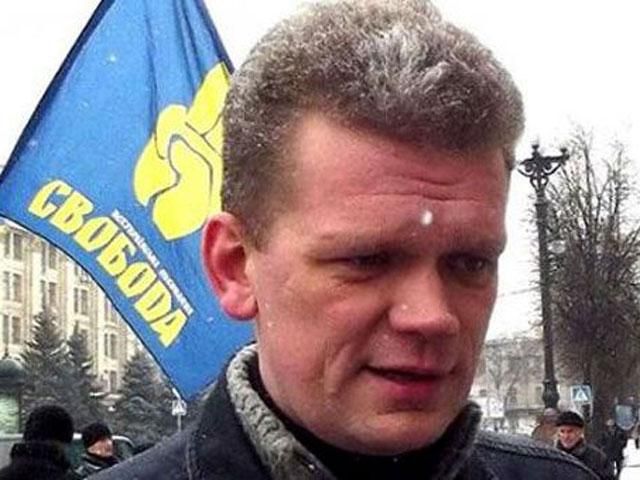 У Харкові під час нападу на приймальню депутата постраждав “свободівець” У Харкові під час нападу на приймальню депутата постраждав “свободівець”