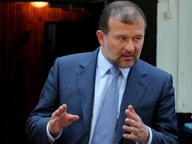 Щоб "добре жити в своїх сім'ях", влада робить рабами всю Україну, - Балога Щоб "добре жити в своїх сім'ях", влада робить рабами всю Україну, - Балога