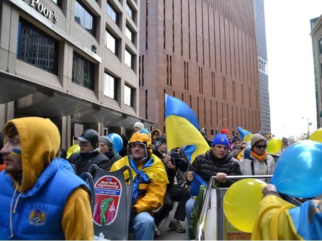 Нью-Йорком проехался Майданобус (Фото) Нью-Йорком проехался Майданобус (Фото)