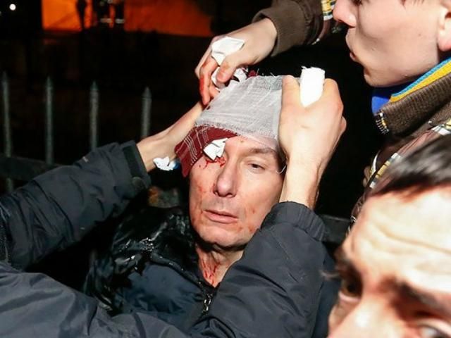 В своем избиении Луценко считает виноватыми не рядовых "беркутовцев", а руководство МВД В своем избиении Луценко считает виноватыми не рядовых "беркутовцев", а руководство МВД
